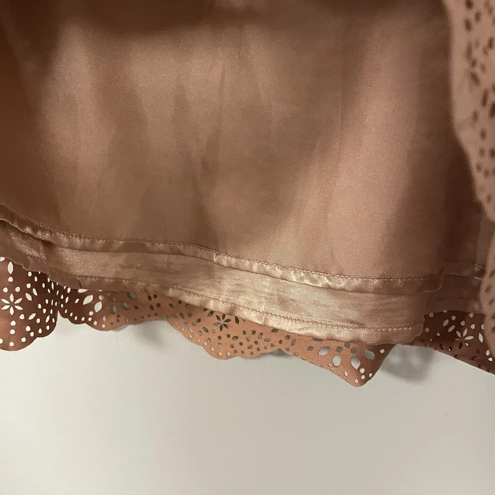 Forever 21 Faux Suede Taupe‎ Laser Print Mini Skirt Size Small Scallop Edging